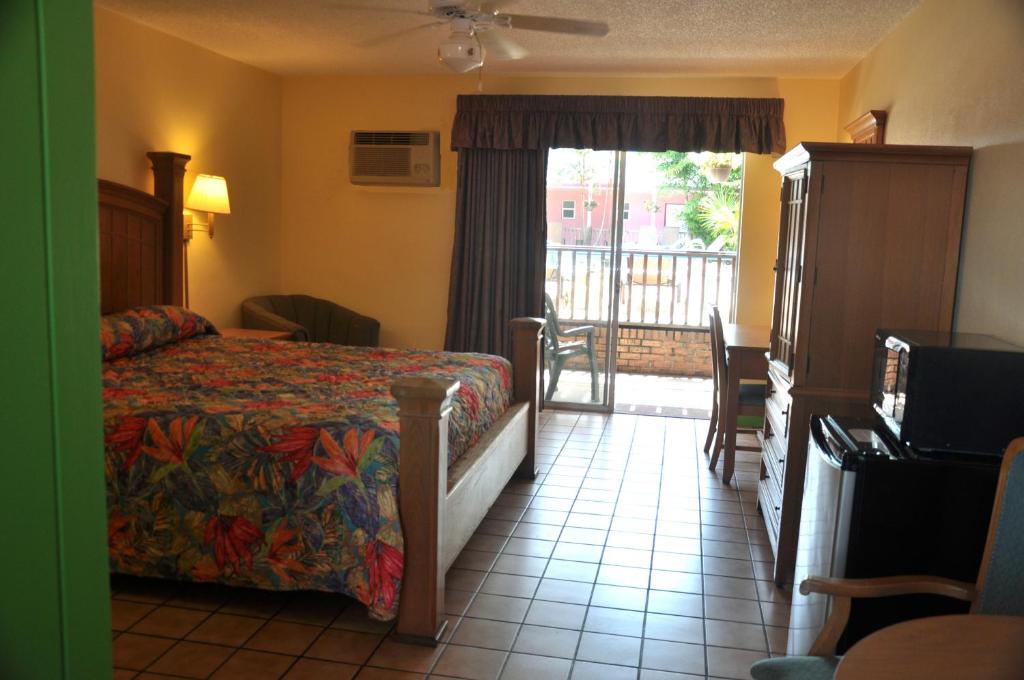 By The Beach Motel - Cocoa Beach Pokoj fotografie